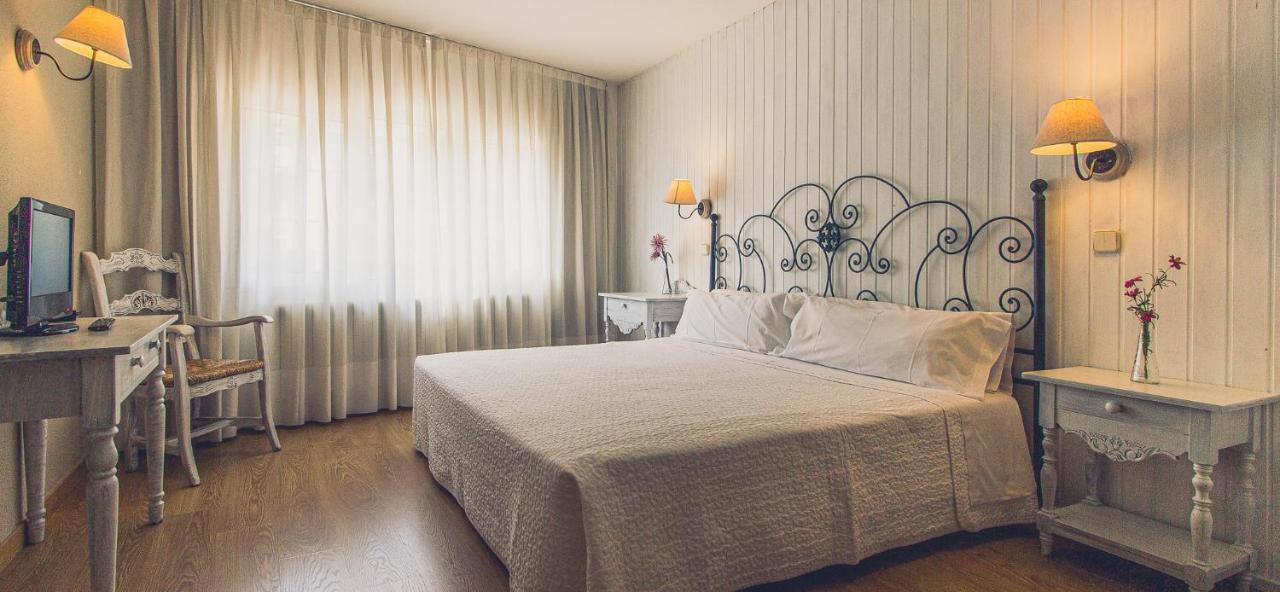Hotel La Munequilla Miraflores de la Sierra Εξωτερικό φωτογραφία
